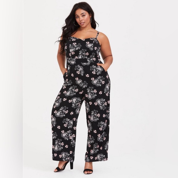 torrid Pants - Torrid Black & Pink Paisley Wide Leg Challis Jumpsuit With Pockets Size 2X